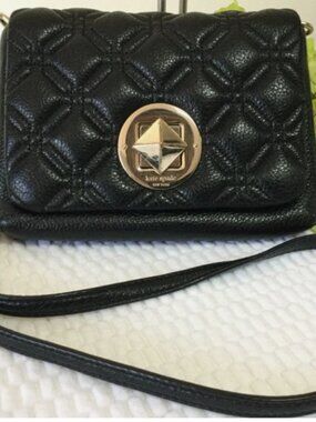 Kate Spade women Crossbody Clutch Handbag Purse Black Leather Gold Turn Lock